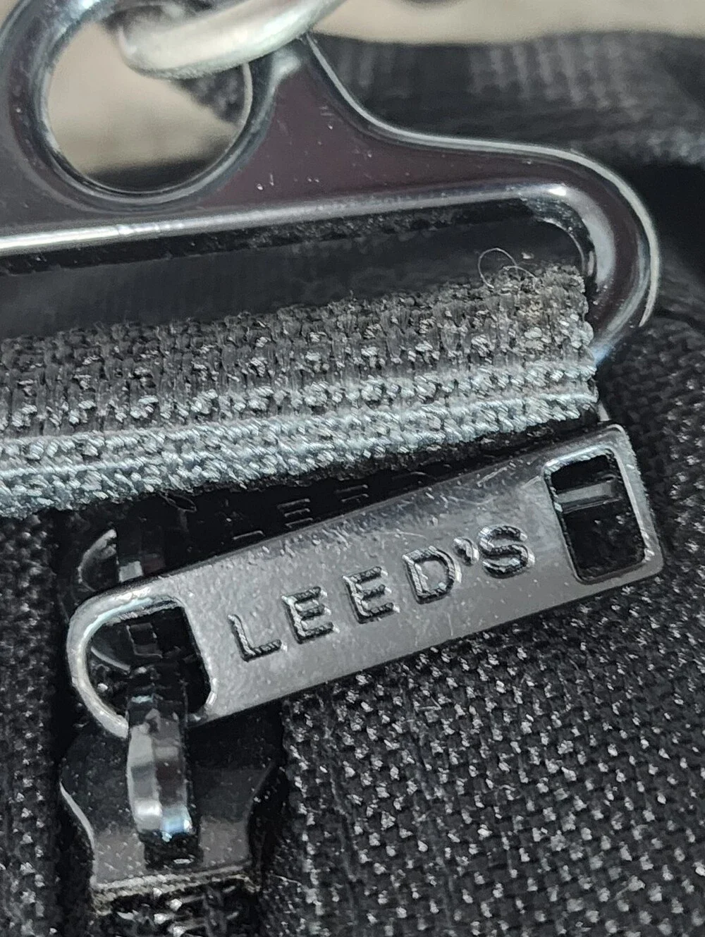 LEEDS Promo Black Travel / Duffle Bag Lightweight Canvas Gym Bag Athleisure